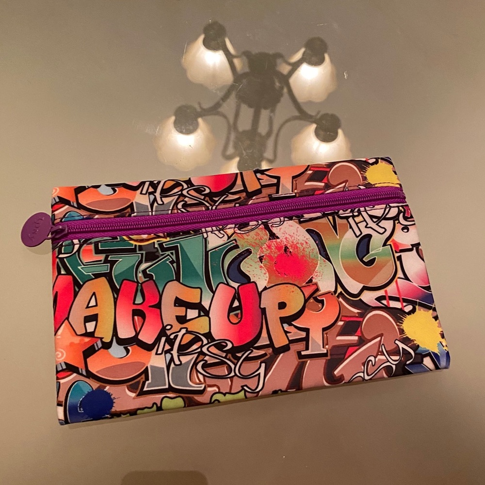 New💕Ipsy cosmetic bag